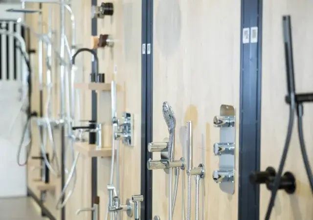 シャワーヘッドの種類や選び方