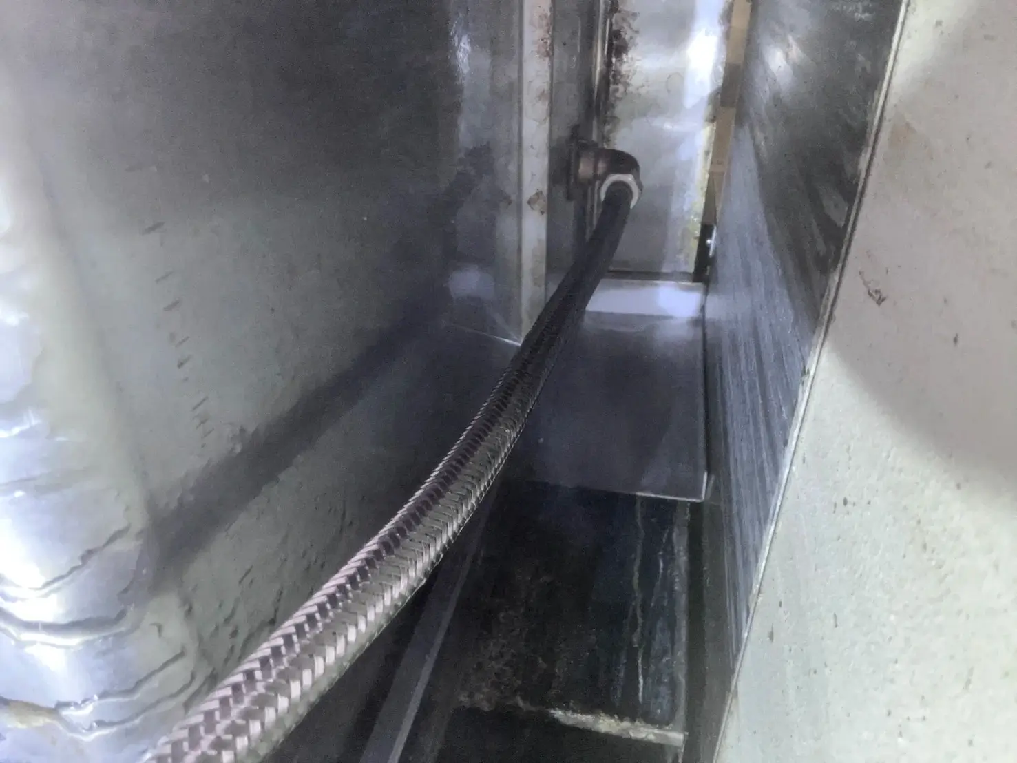 店舗の水漏れをスピ-ディに修理-川崎市川崎区